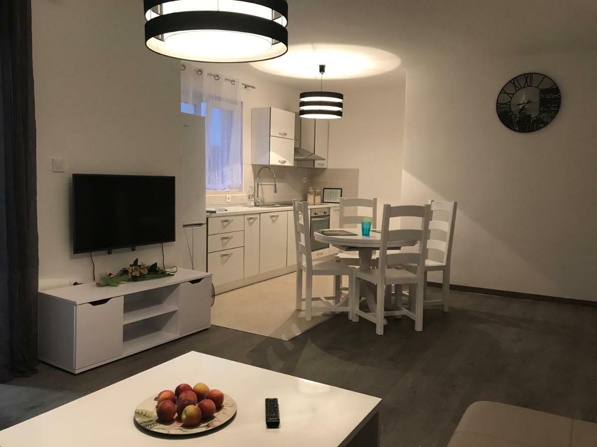 Apartments M&E Mokošica Dış mekan fotoğraf